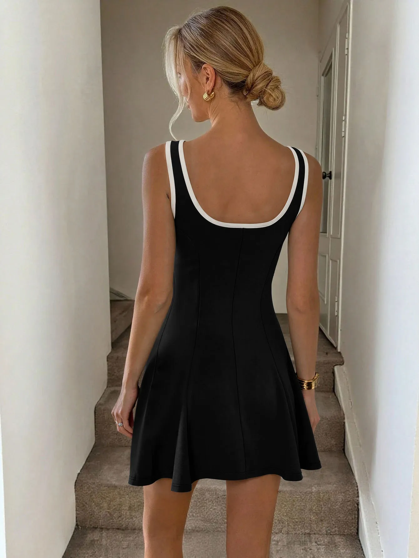 Contrast Trim U-Neck Tennis Dress