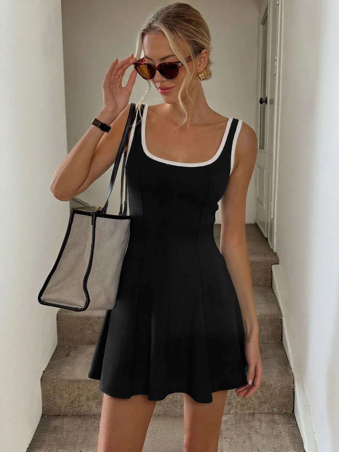 Contrast Trim U-Neck Tennis Dress