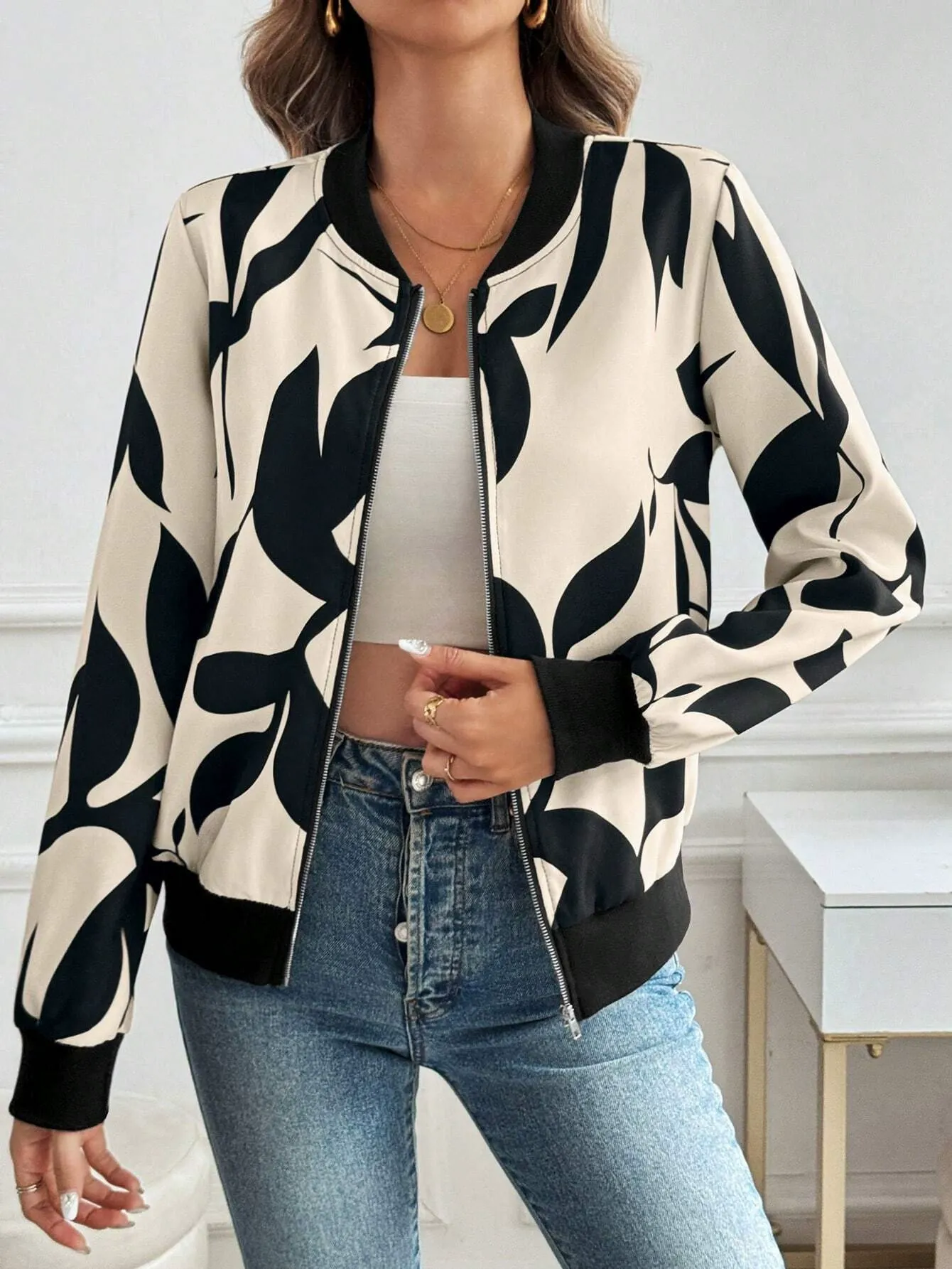 Stylish Slim Fit Printed Zipper Jacket