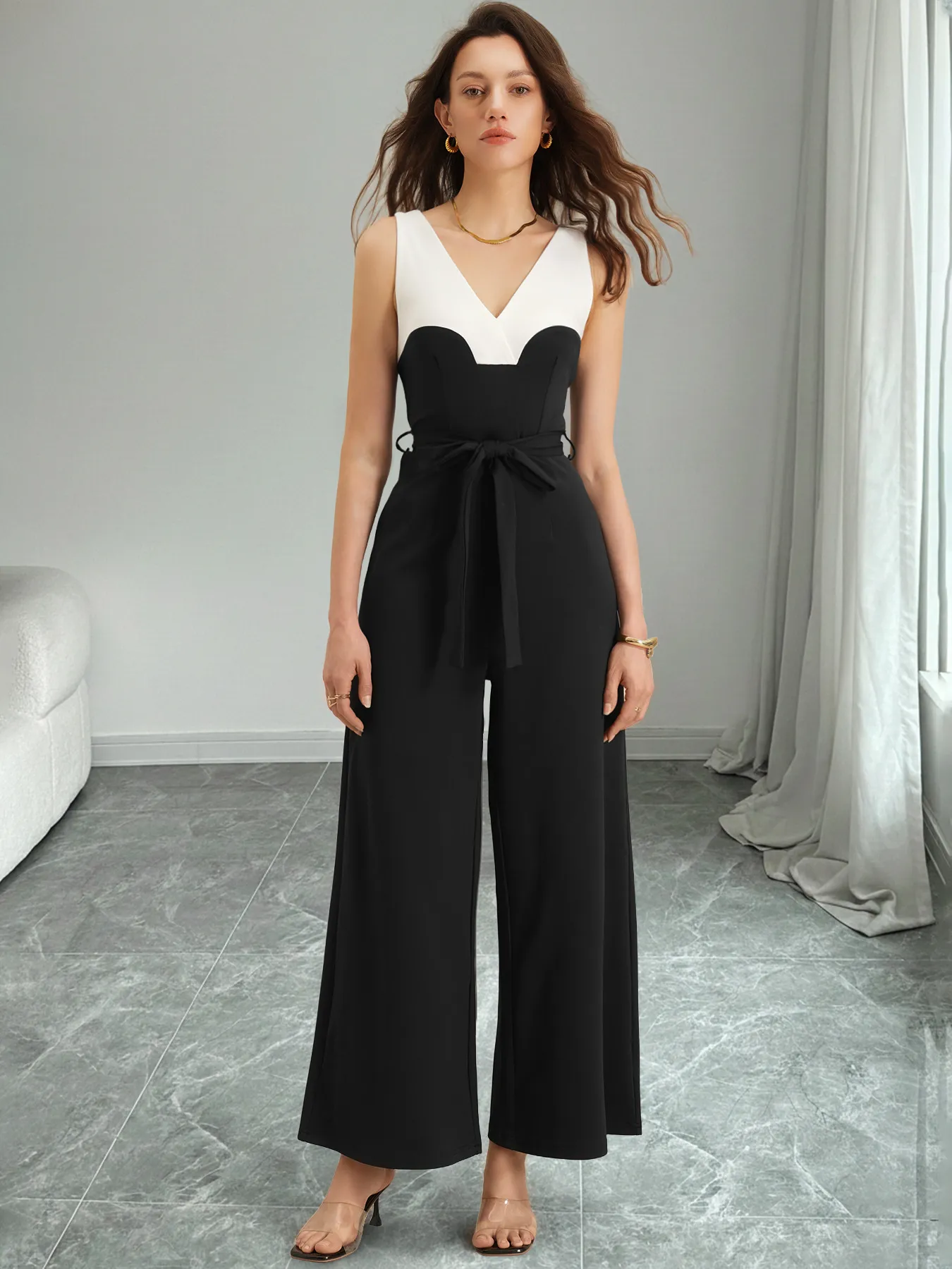 Classic Black & White Colorblock Sleeveless Jumpsuit