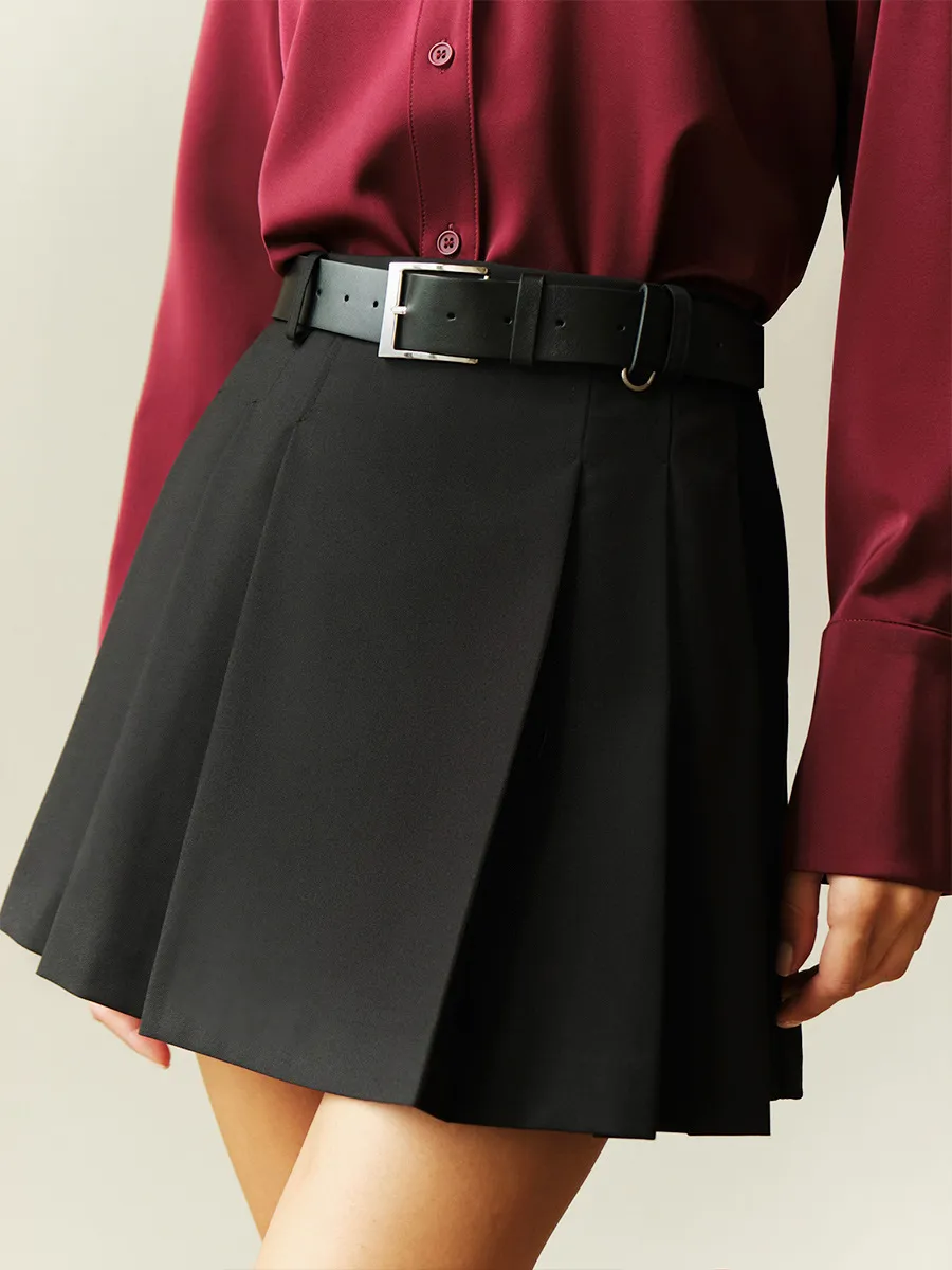 Chic Pleated Mini Skirt