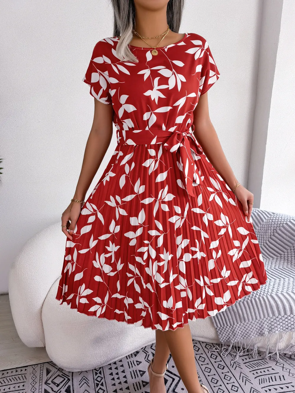 Casual Leaf Print Short Sleeve Pleated Swing Dress