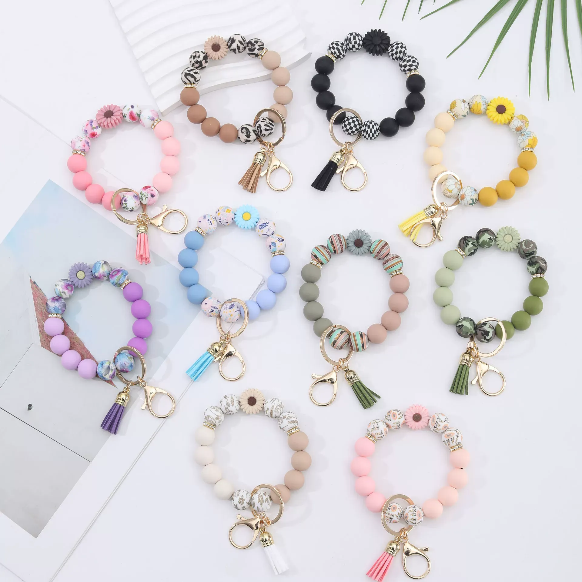 Daisy Silicone Beaded Wristlet Keychain with Leather Tassel