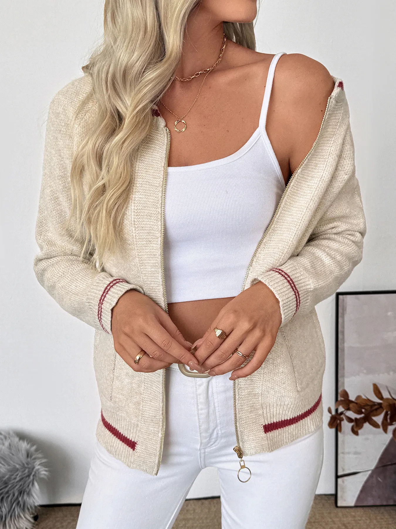 Contrast Trim Crew Neck Knit Cardigan